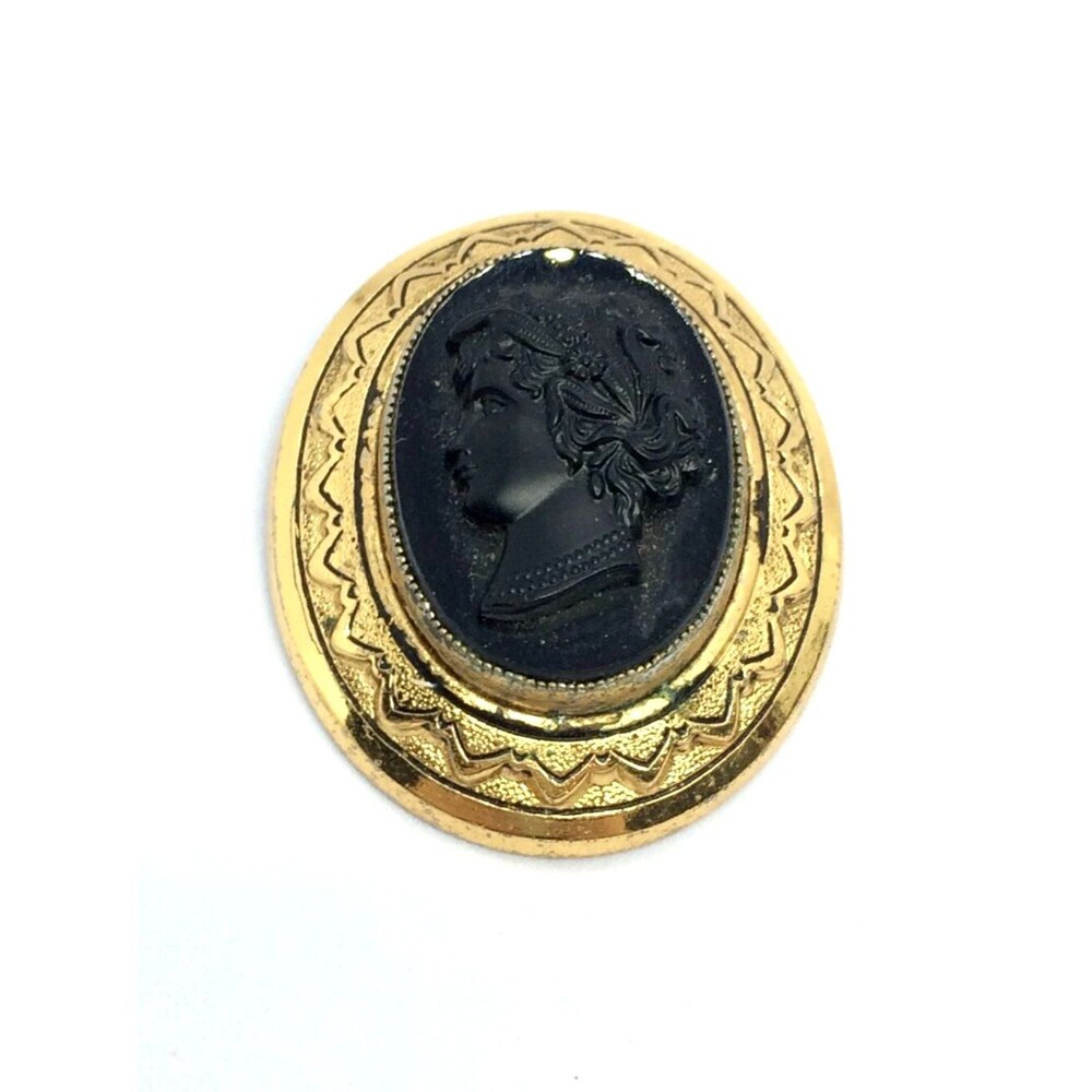 VINTAGE CAMEO BROOCH Black Gold Tone Victorian Revival Oval Lady Pin Left Facing